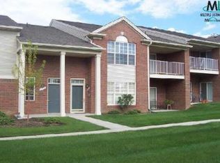1772 Flagstone, Southfield, MI 48037