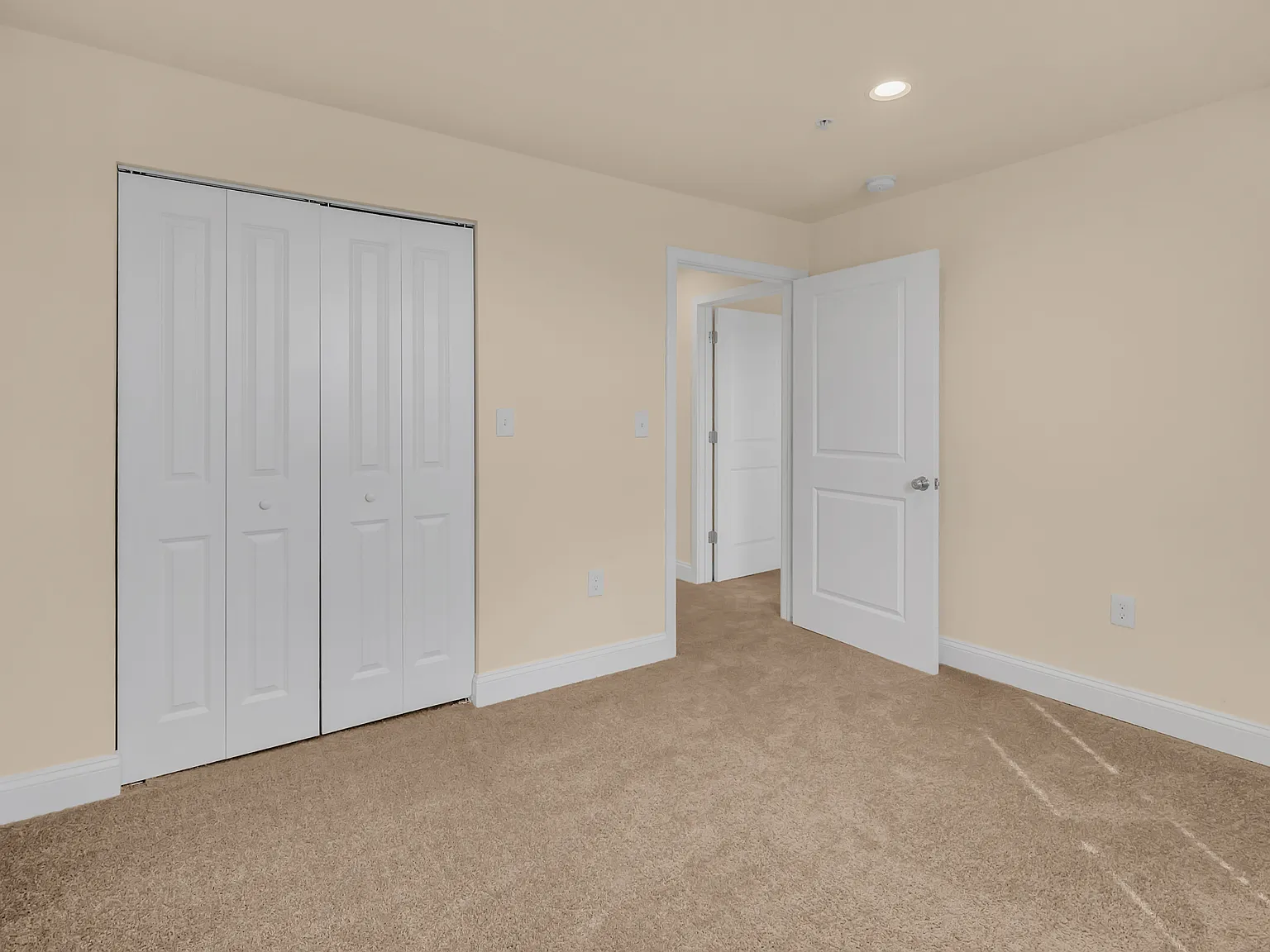 1825 Maryland Avenue — Photo 1
