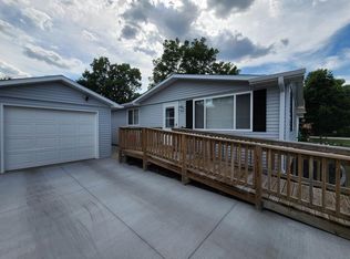 2104 W A St, North Platte, NE 69101