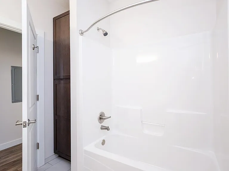 Brookside Apartments — Photo 94
