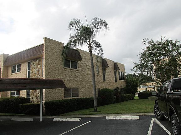 2nd image of 208 Cedarwood Cir