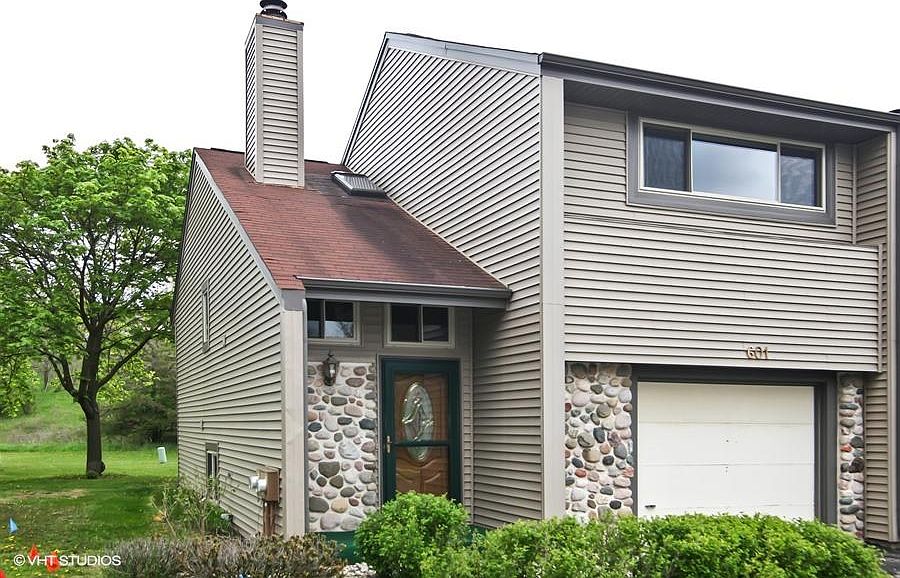 1st image of 601 Tamarack Dr W
