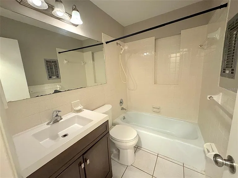 3883 Hawkeye Cir — Photo 15