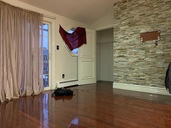 2nd image of 5938 60th Ave