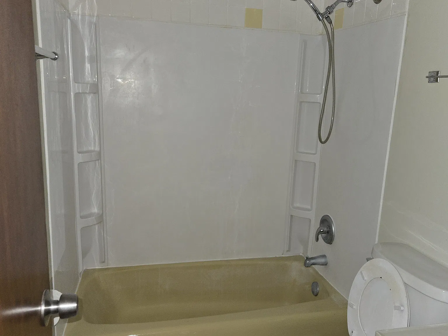 77 Central Ave — Photo 2