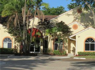 982 Coral Club Dr #982, Pompano Beach, FL 33071
