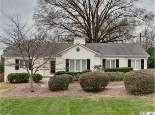 2422 Overhill Rd, Charlotte, NC 28211