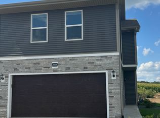 267 Albert Cir, Belleville, WI 53508