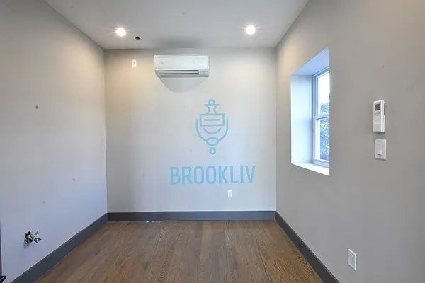 Rented by null | media 37