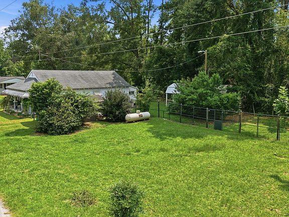 4th image of 23780 Cotton Street