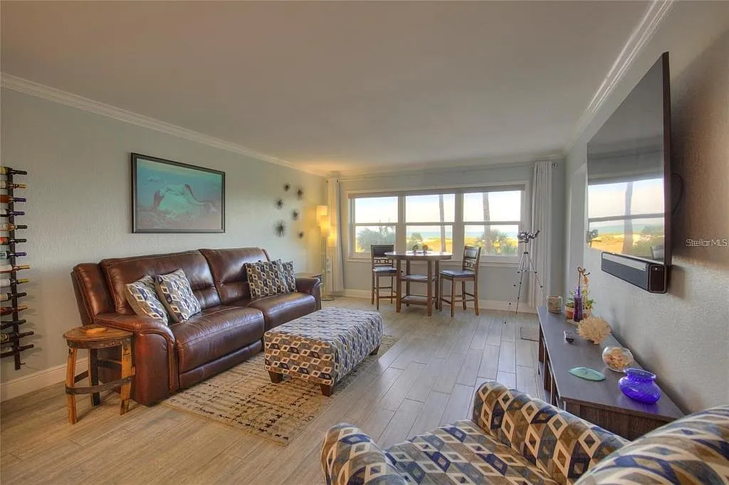 1 bed, 1.5 bath, 869 sqft, $3,200 — Photo 4