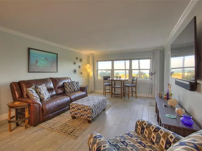 1230 Gulf Blvd #304 — Photo 4