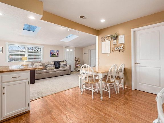 5th image of 4445 Darley Ct