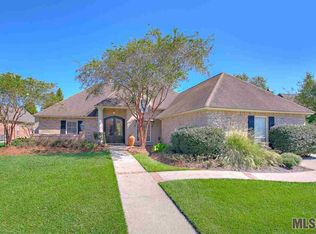 15523 White Tail Ct, Baton Rouge, LA 70817