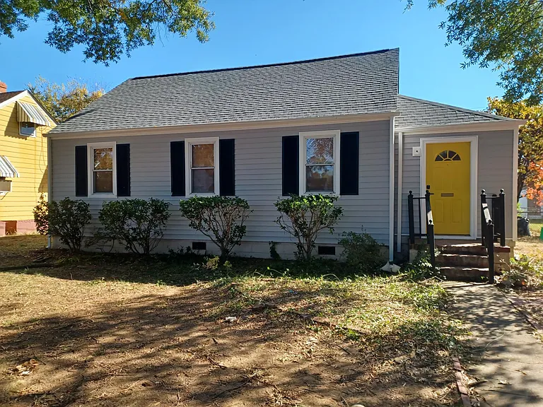 1407 Carter St — Photo 1