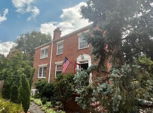 818 S Royal St, Alexandria, VA 22314