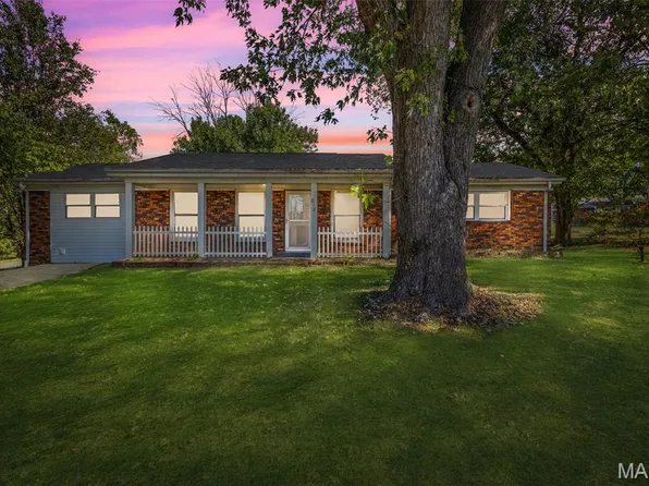 818 Sherwood Dr, Bismarck, MO 63624