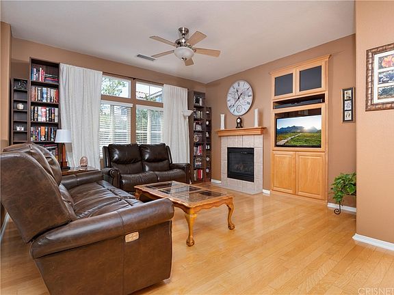 3rd image of 24602 Montevista Cir