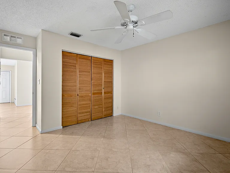 1106 NE 16th Ct #2 — Photo 13