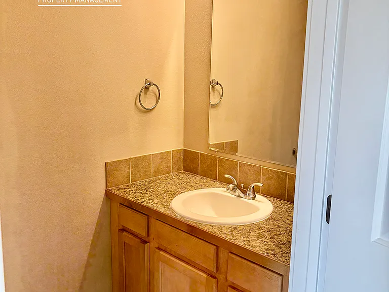 16661 N Profit Cir — Photo 14