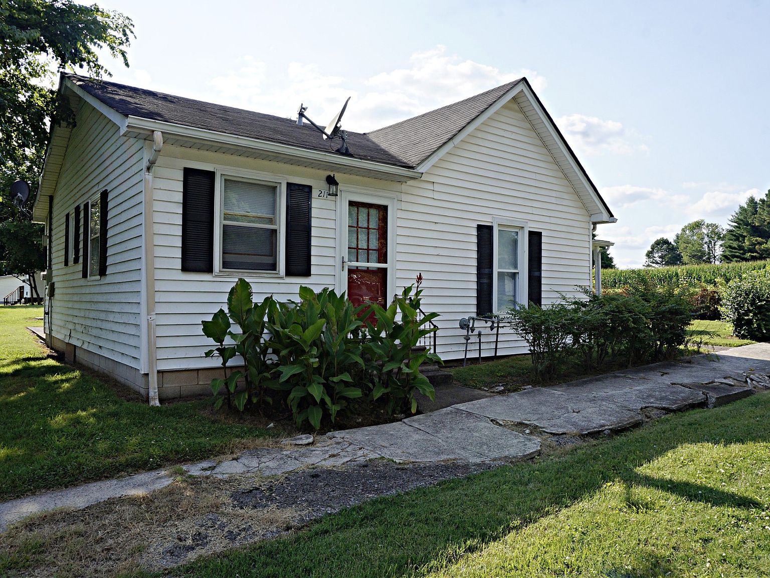 211 Railroad St, Adairville, KY 42202 Zillow