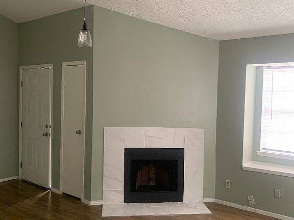 4th image of 5502 Farley Dr #A