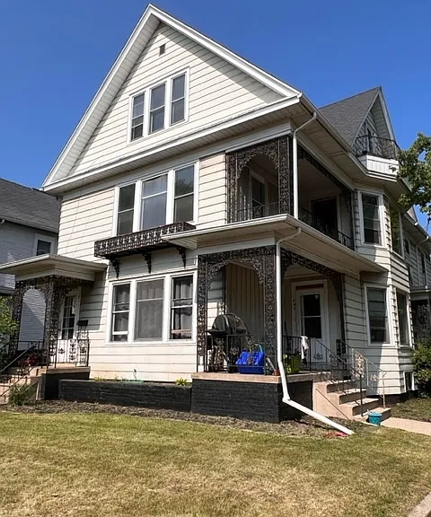 1445 College Ave — Photo 7