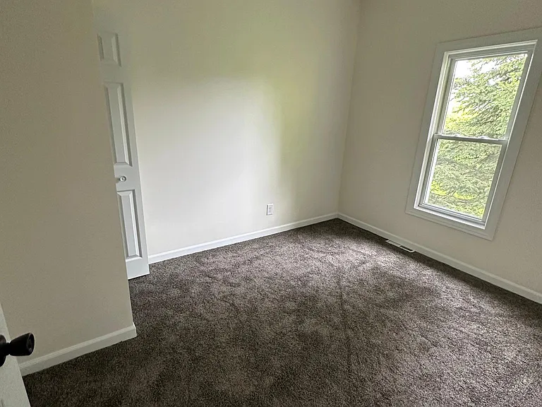 1103 Fitzhugh St — Photo 24