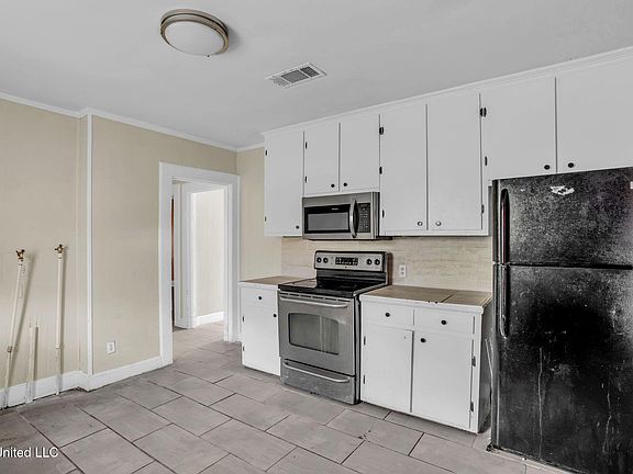 4th image of 2314 Blount Ave