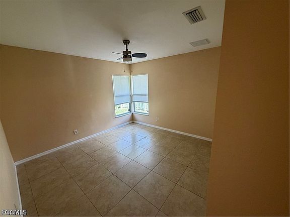 5th image of 905 SW 8th Ct