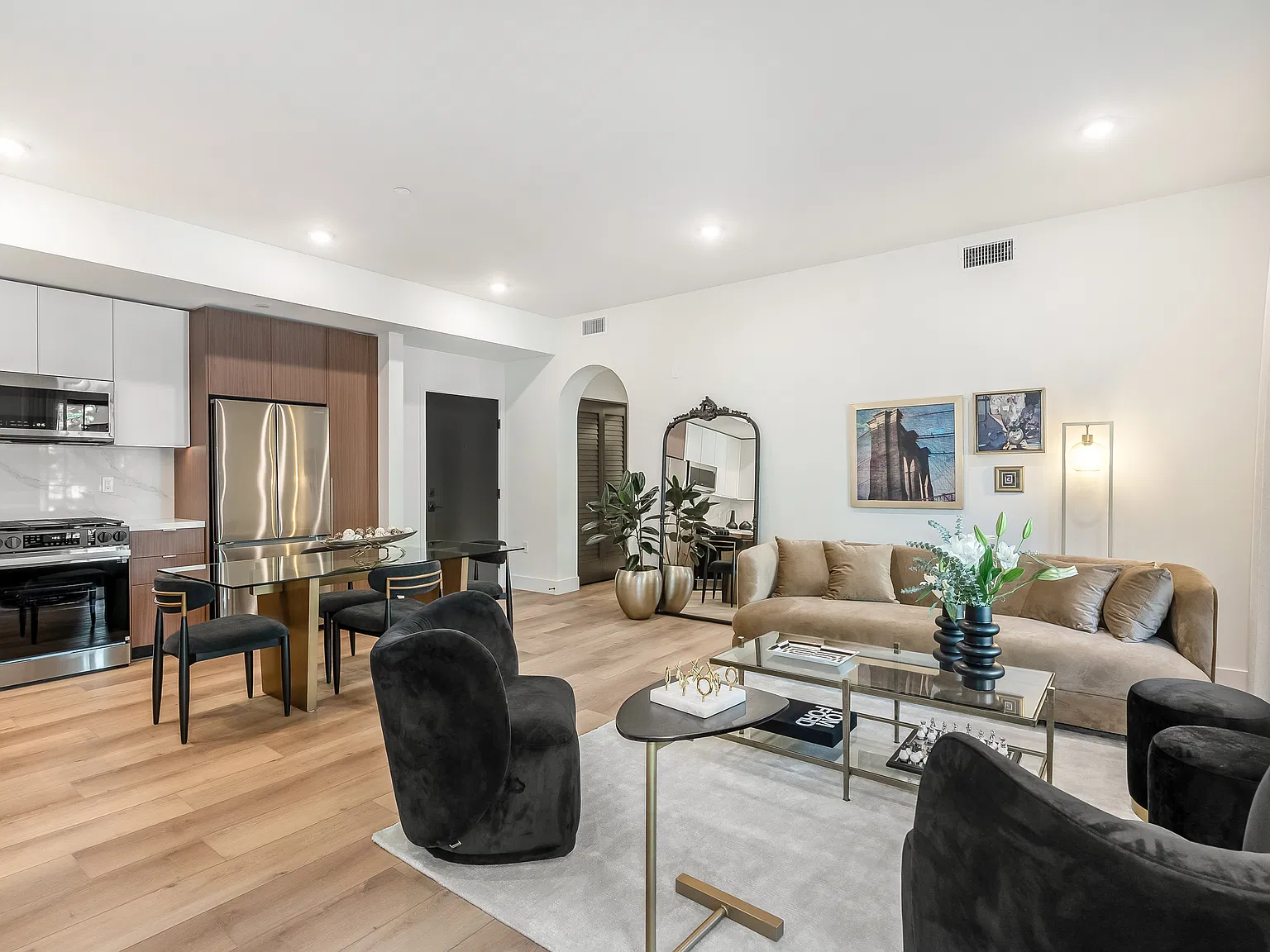 1 bed, 1071 sqft, $4,800 — Photo 2
