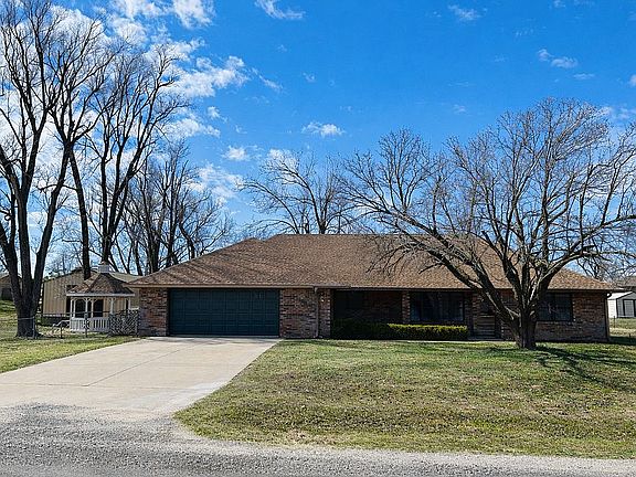 3rd image of 125 Prospect Rd