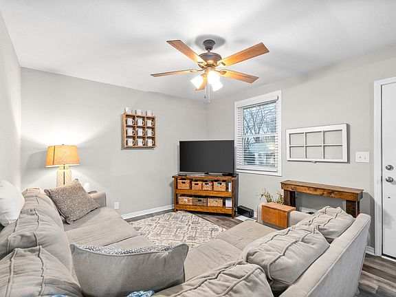 4th image of 1242 Greenfield Dr