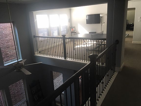 3rd image of 716 Northwood Dr