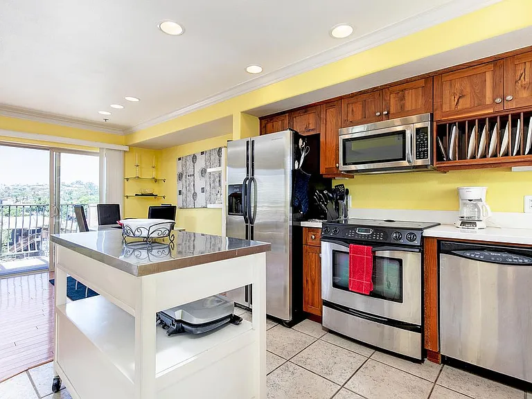 801 W Hawthorn St #403 — Photo 11