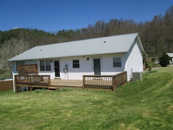 861 Slabtown Rd, Zionville, NC 28698