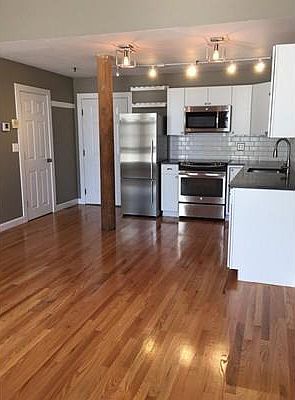 1st image of 14 Sanford St Unit 13