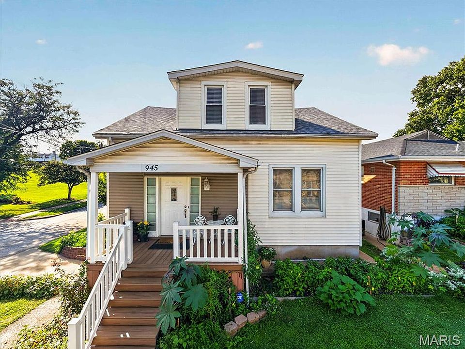 1st image of 945 Regina Ave
