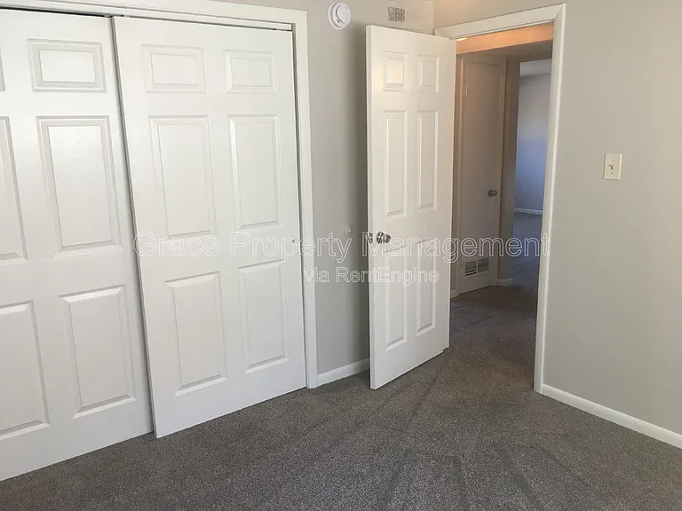 2900 Eliot Cir #4 — Photo 9