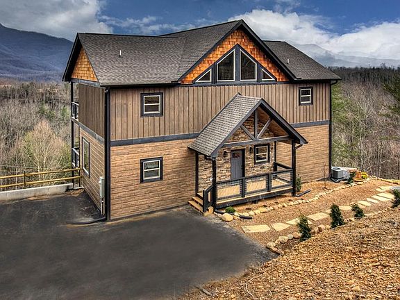 4th image of 621 Big Bear Rdg