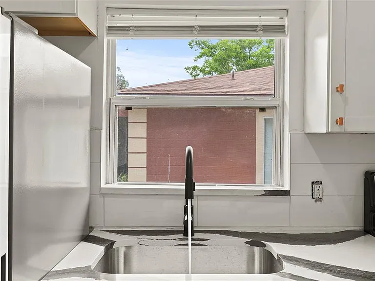 1605 E 29th Ave — Photo 14