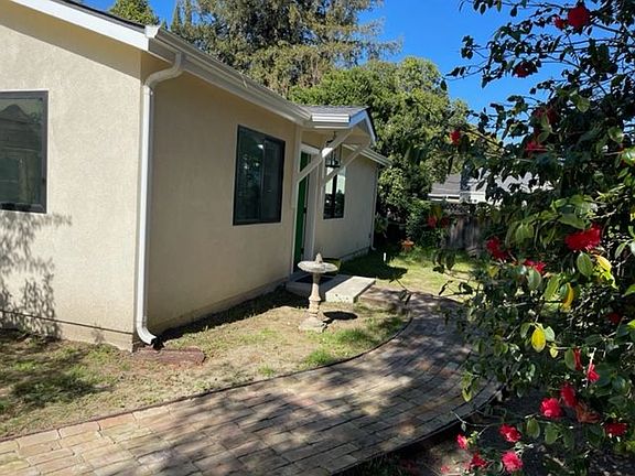 5th image of 1008 Carolyn Ave #B
