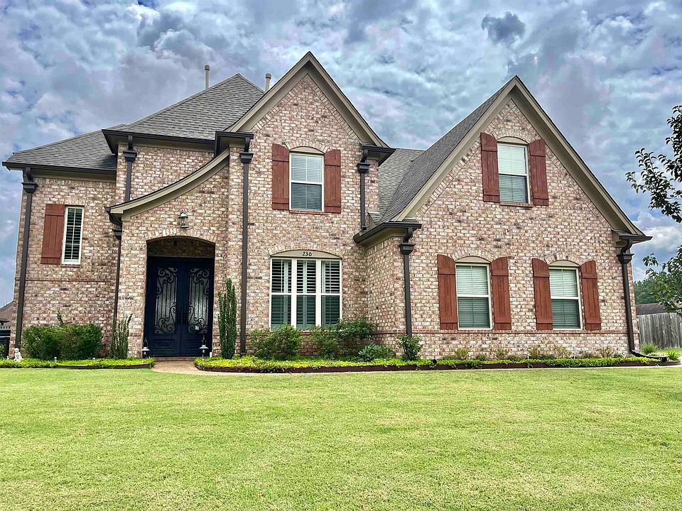 1st image of 230 Huntington Dr