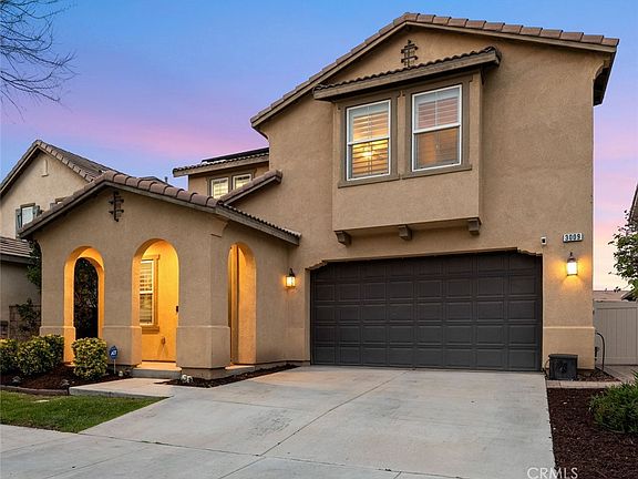 2nd image of 3009 E Arbor Ln