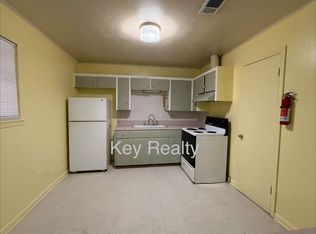 911F College Dr, Pineville, LA 71360