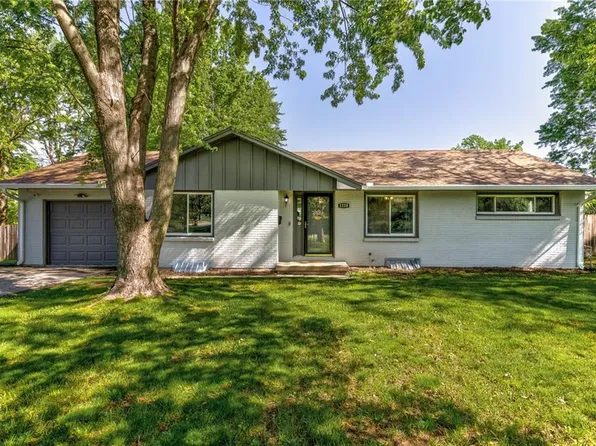 1228 W 36th Ter, Independence, MO 64055