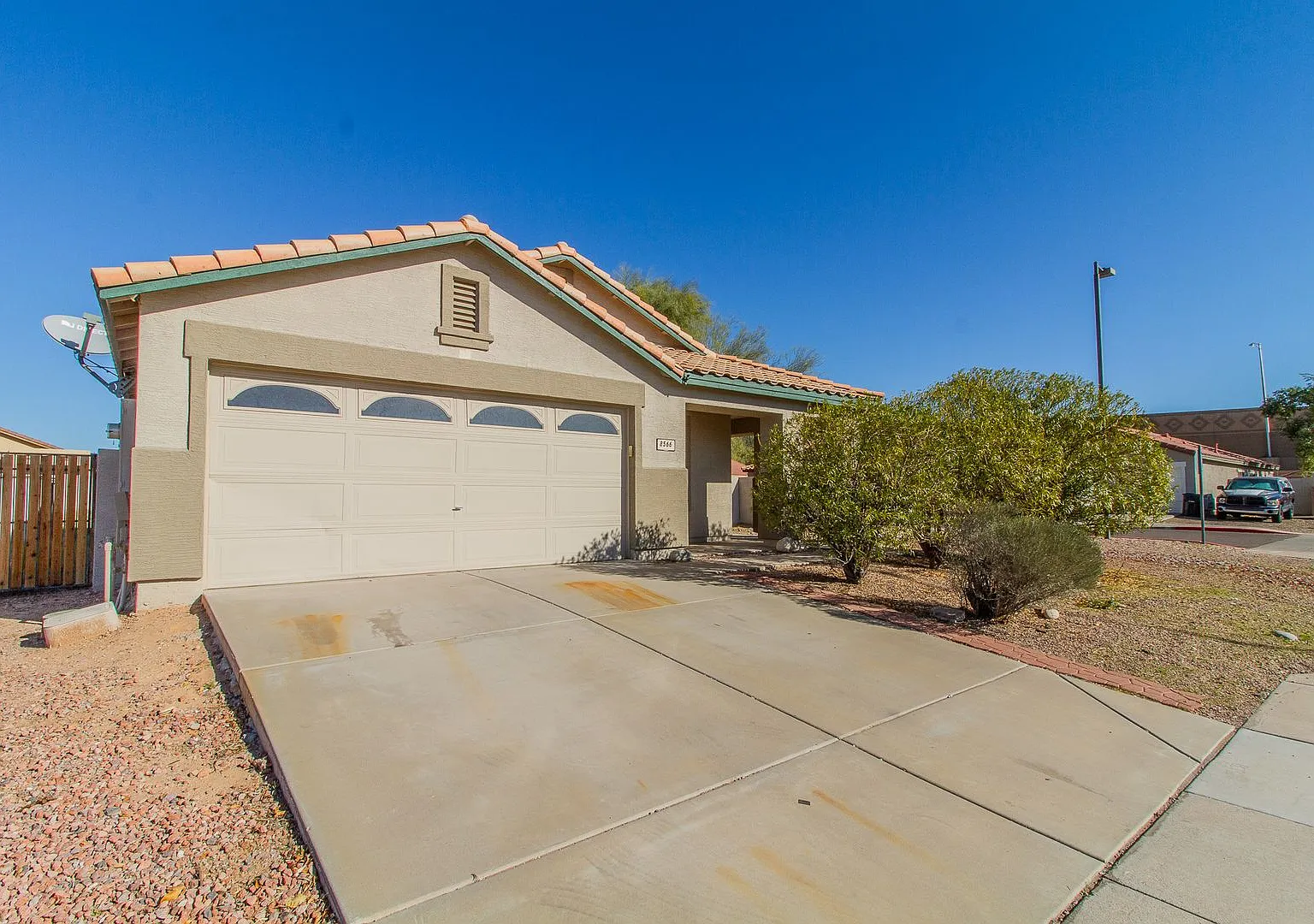 Wonderful property on corner lot!! — Photo 2