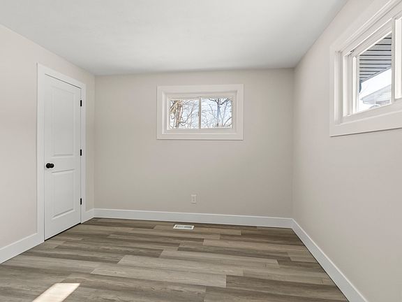 2nd image of 4300 Natchez Ave