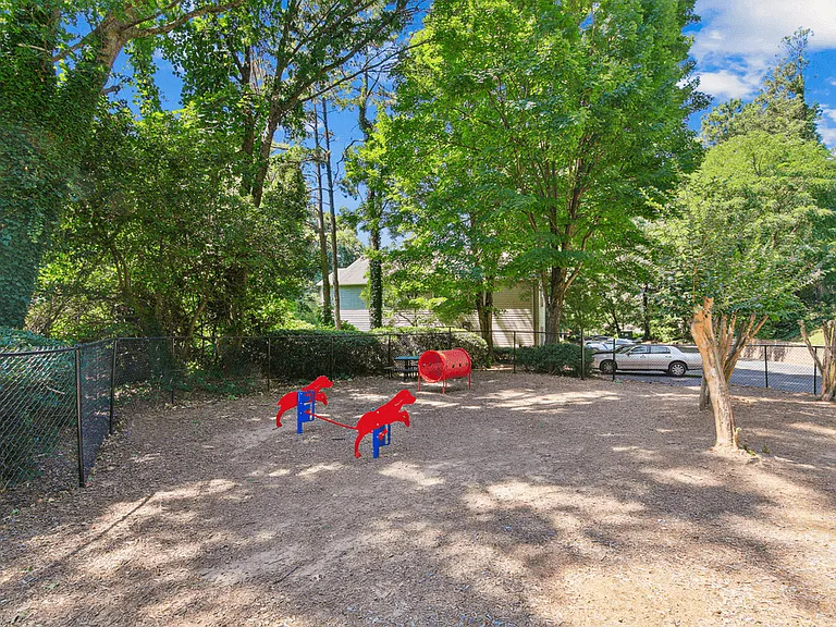 Towne Creek Apartment Homes — Photo 11