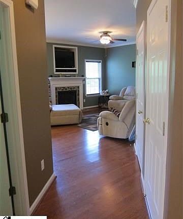 3rd image of 315 Bellarine Dr